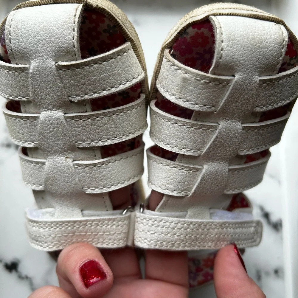 Wonder Nation White Kids' Sandals with Floral Design